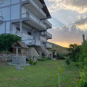 Bella Vista شكودر