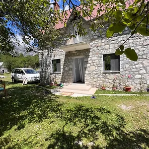 Bujtina Milani Bed & Breakfast
